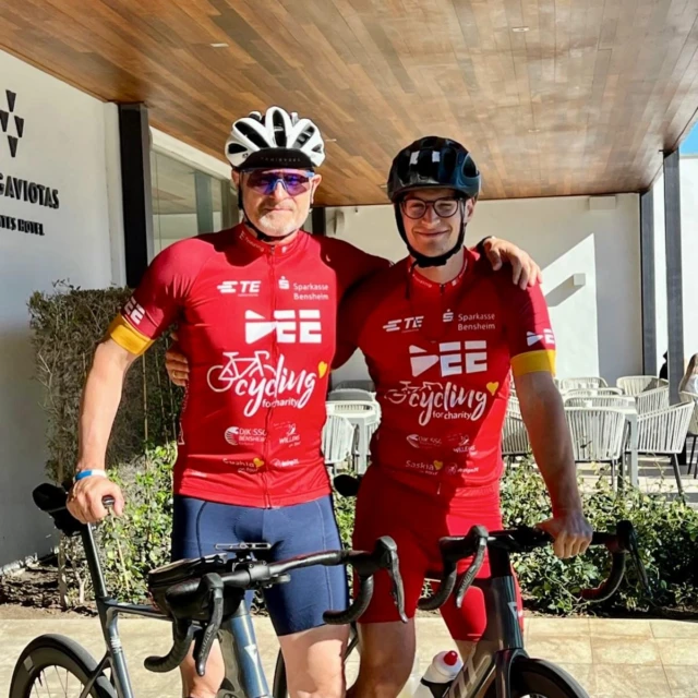 Trainieren für die Cycling for Charity vom 20.06.2026 in Bensheim. 7 Strecken 30–224 Kilometer 1 Mittelpunkt. Mach mit und anmelden www.cycling-for-charity.de

#comzuheppe #cyclingforcharity #saskiaontour